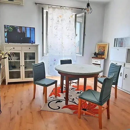 With Wifi - 24034 Šibenik