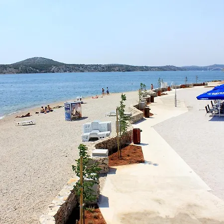 With Wifi - 24034 Apartamento Šibenik